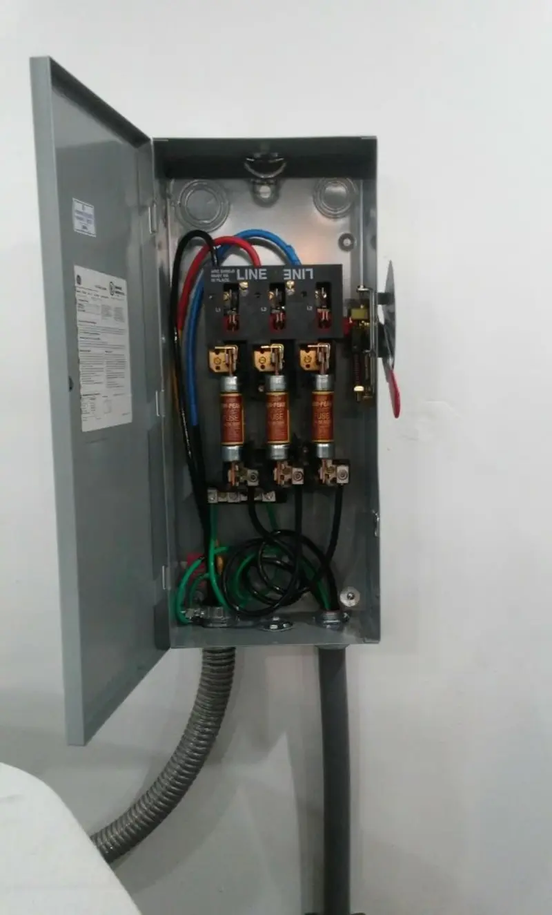 Three-phase disconnect switch installed for Smoke Detector Installation in Westfield